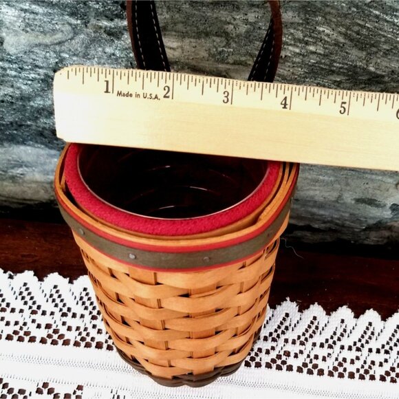 Longaberger 2002 Santas Helper Hanging Basket Red Liner Green Accent Weave Leath - Picture 6 of 6